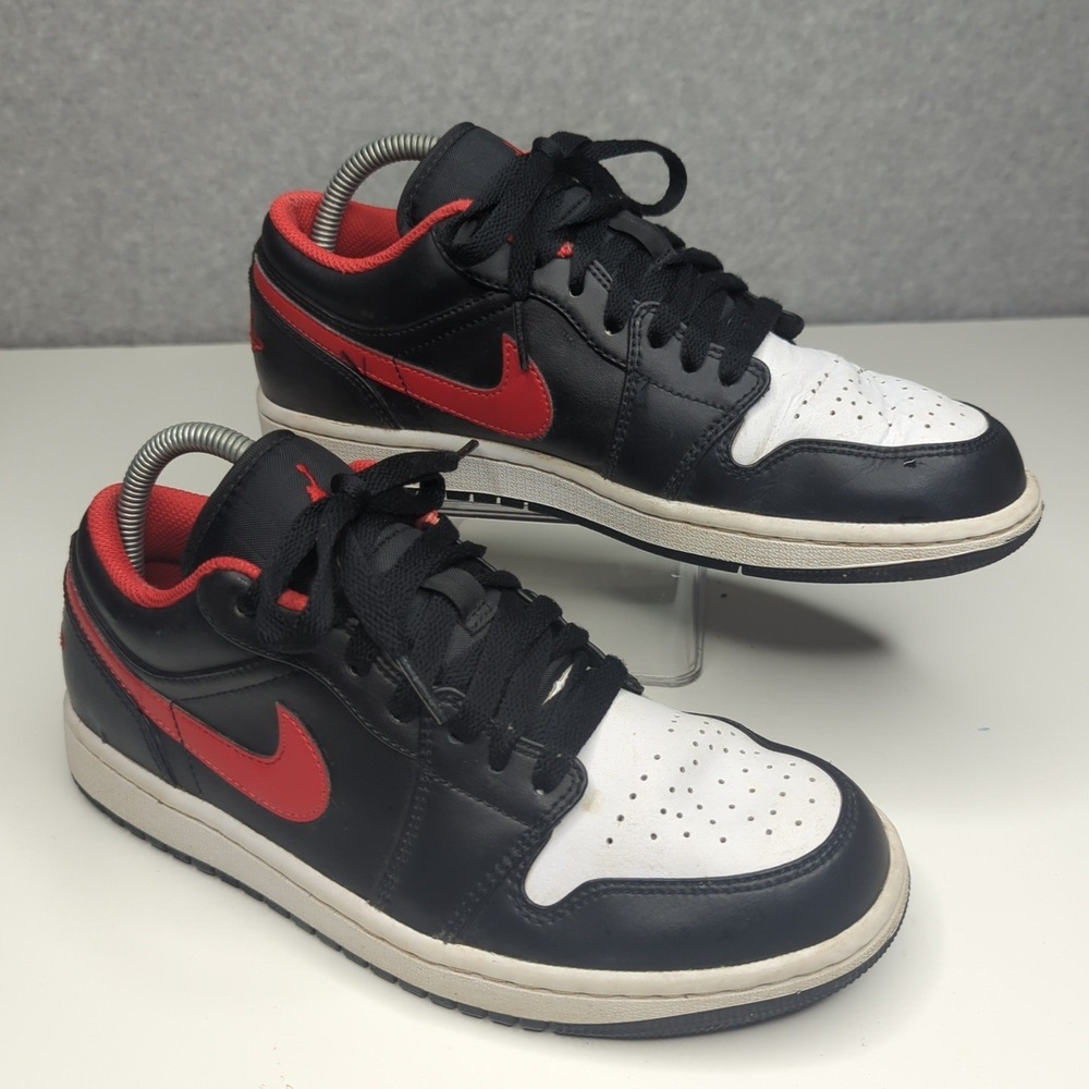 Nike Air Jordan 1 Low Black Red White Leather Sneakers Mens Size 7.5 Chicago